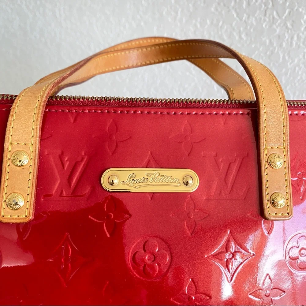 Louis Vuitton Vernis Bellevue PM bag